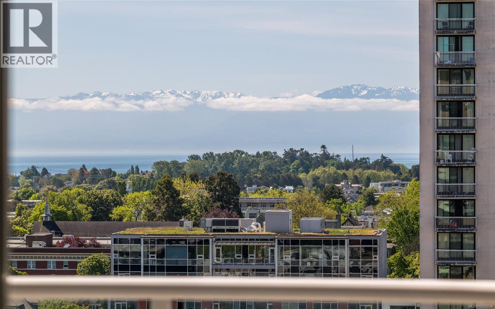 1405 930 Yates Street, Victoria