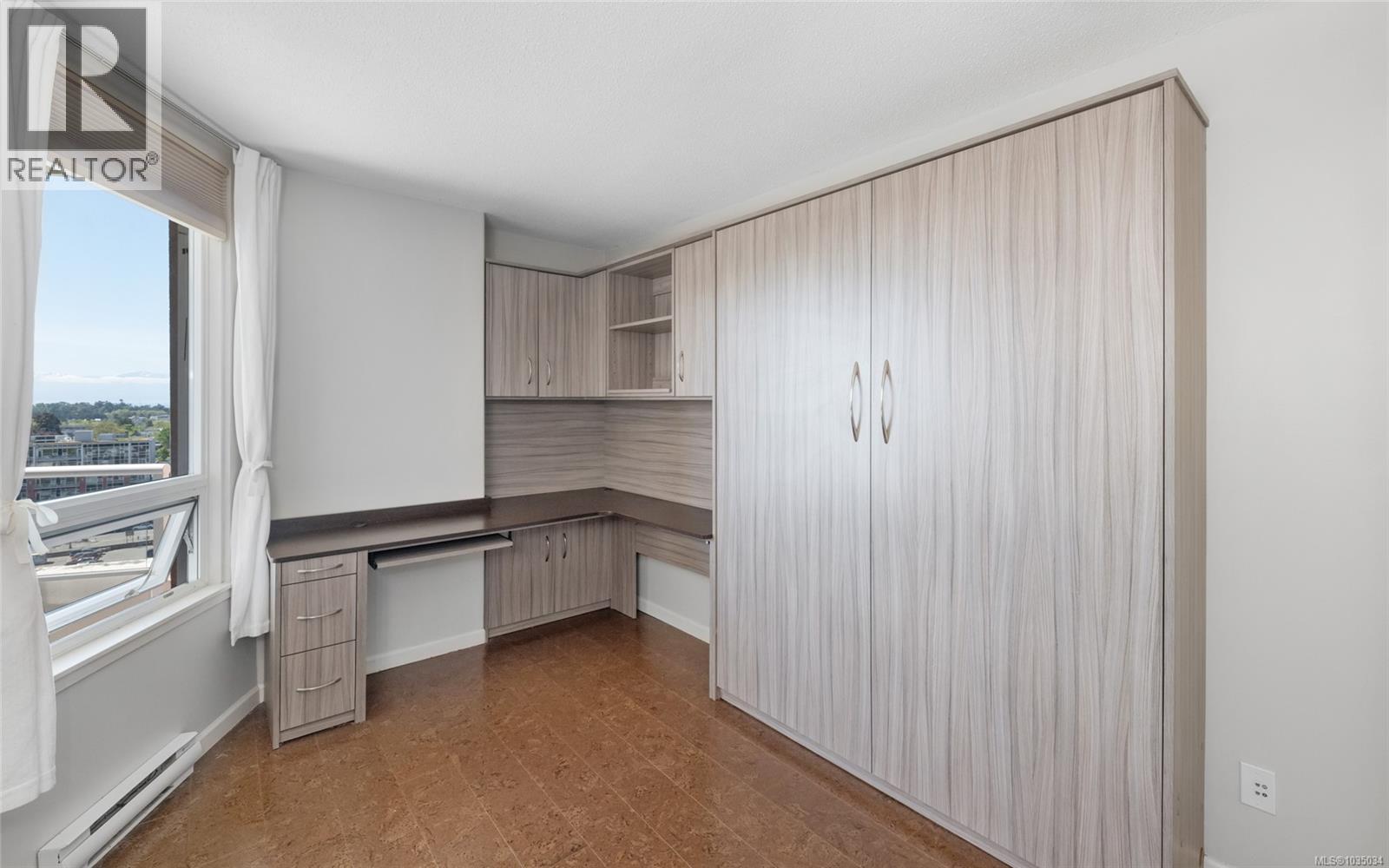 1405 930 Yates Street, Victoria