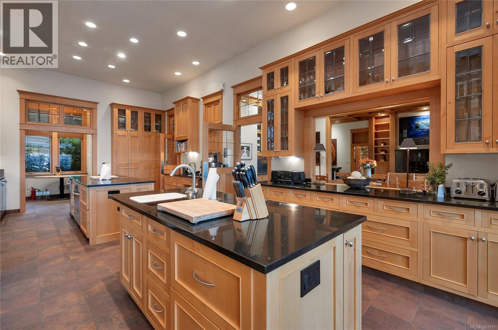 1790 Hyacinthe Bay Rd - 15