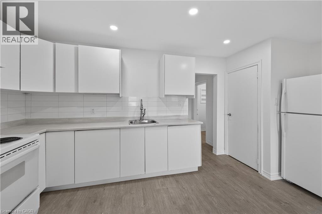 584 WATERLOO Street - 33