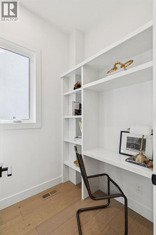 530 51 Avenue SW - 12
