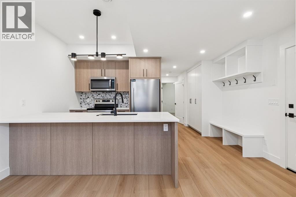530 51 Avenue SW - 33