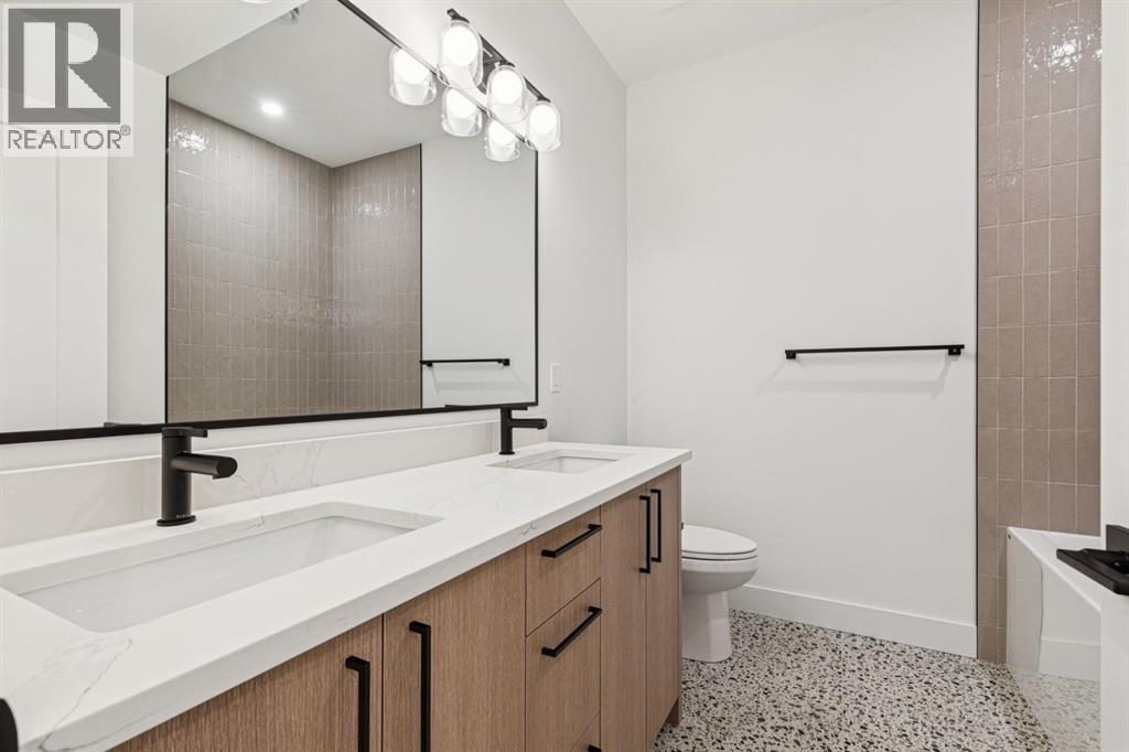530 51 Avenue SW - 39