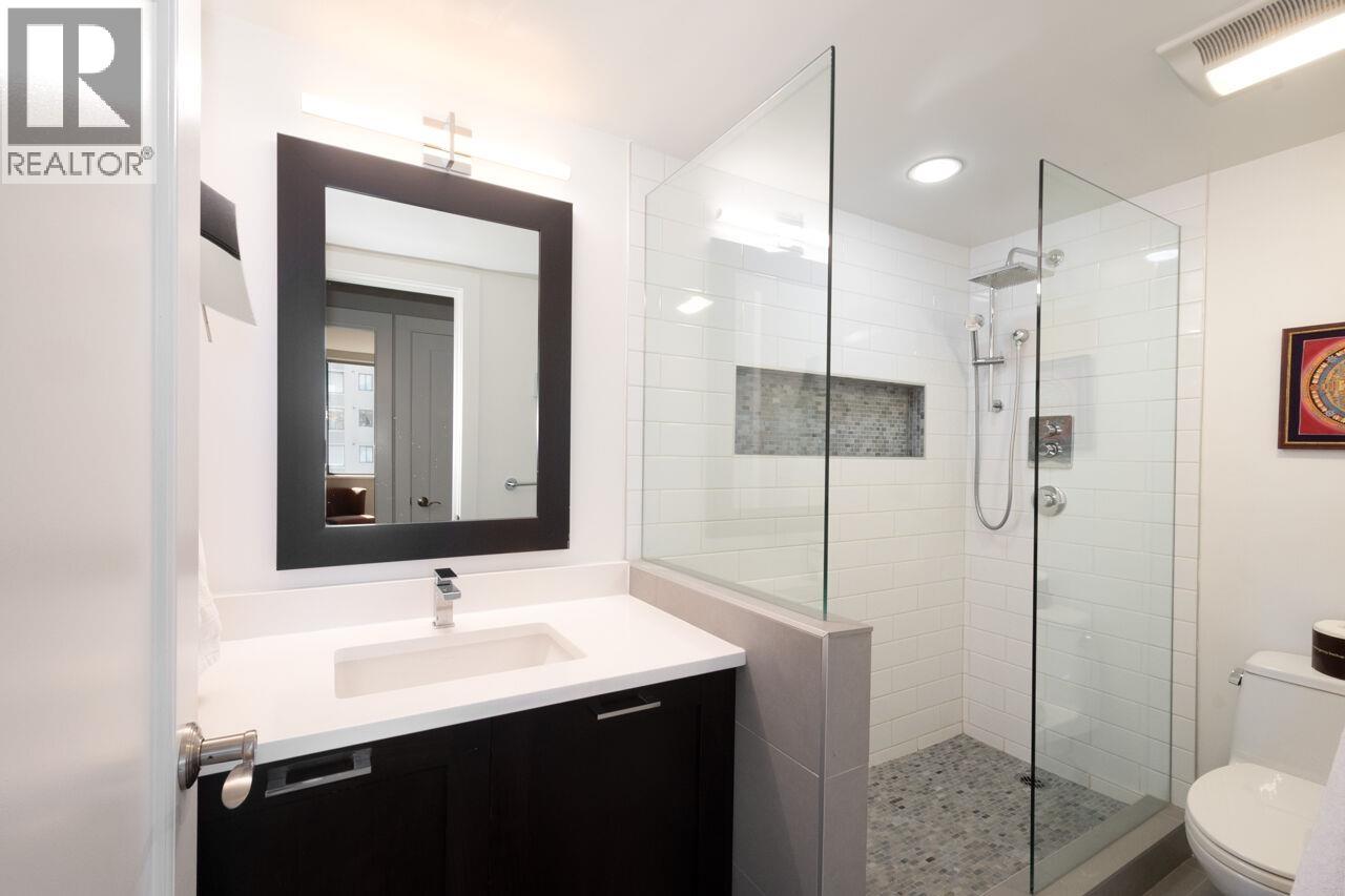 701 1341 CLYDE AVENUE, West Vancouver