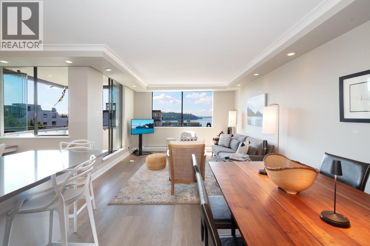 701 1341 CLYDE AVENUE, West Vancouver