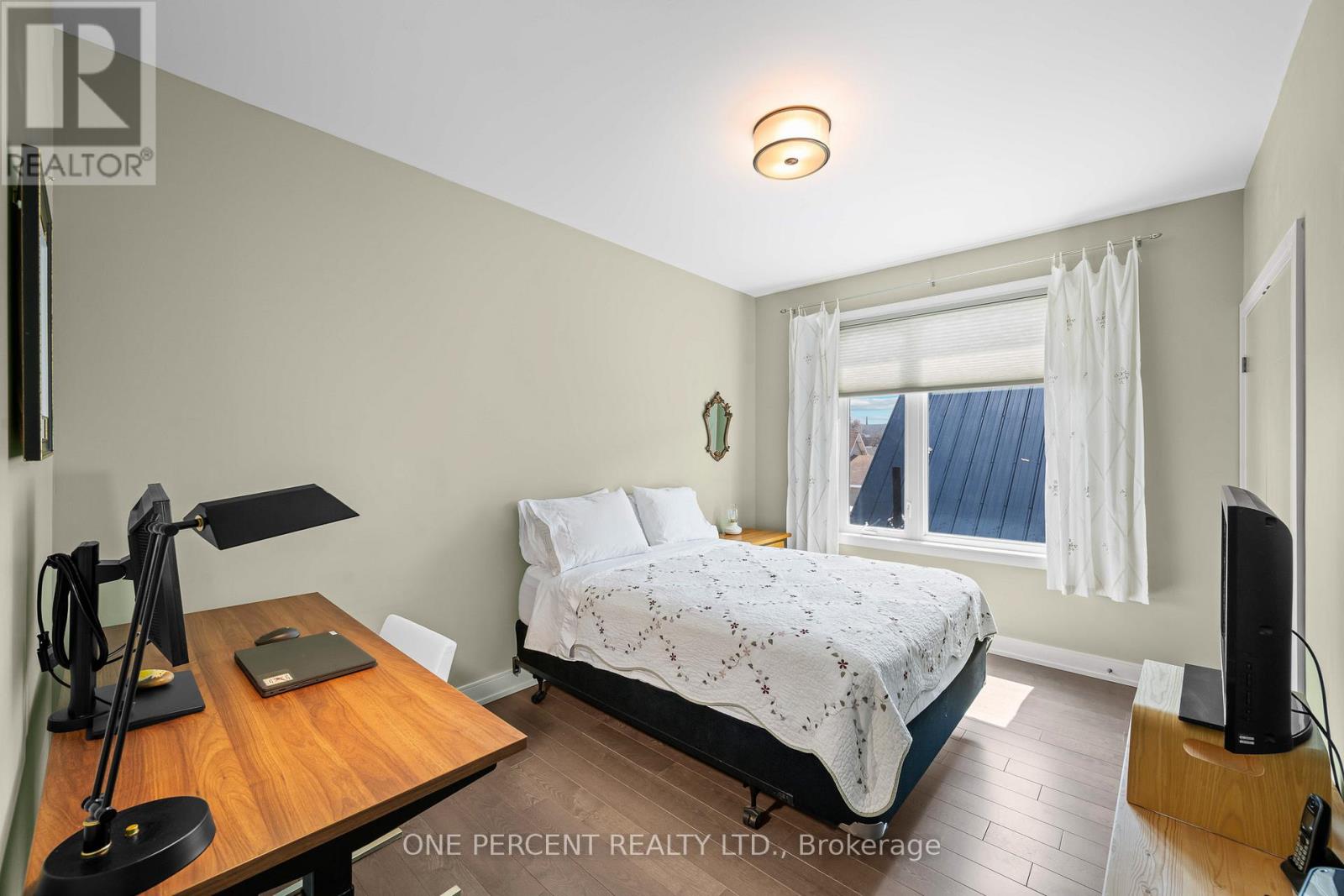 2 Bed, 4 Bath House for Sale in Ottawa – 91 HAMILTON AVENUE N, Ottawa – MLS# X13124806 - Image 25