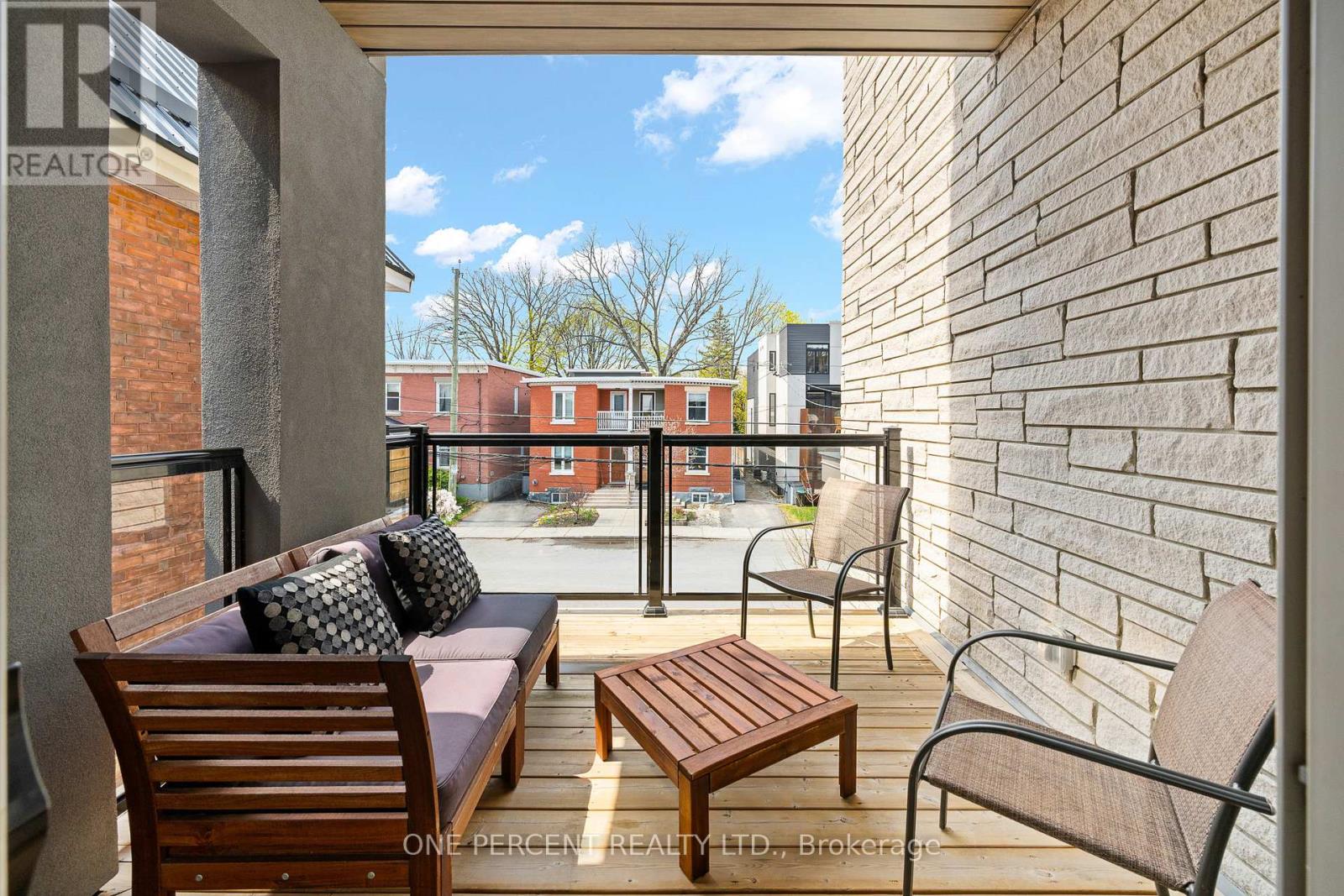 2 Bed, 4 Bath House for Sale in Ottawa – 91 HAMILTON AVENUE N, Ottawa – MLS# X13124806 - Image 9