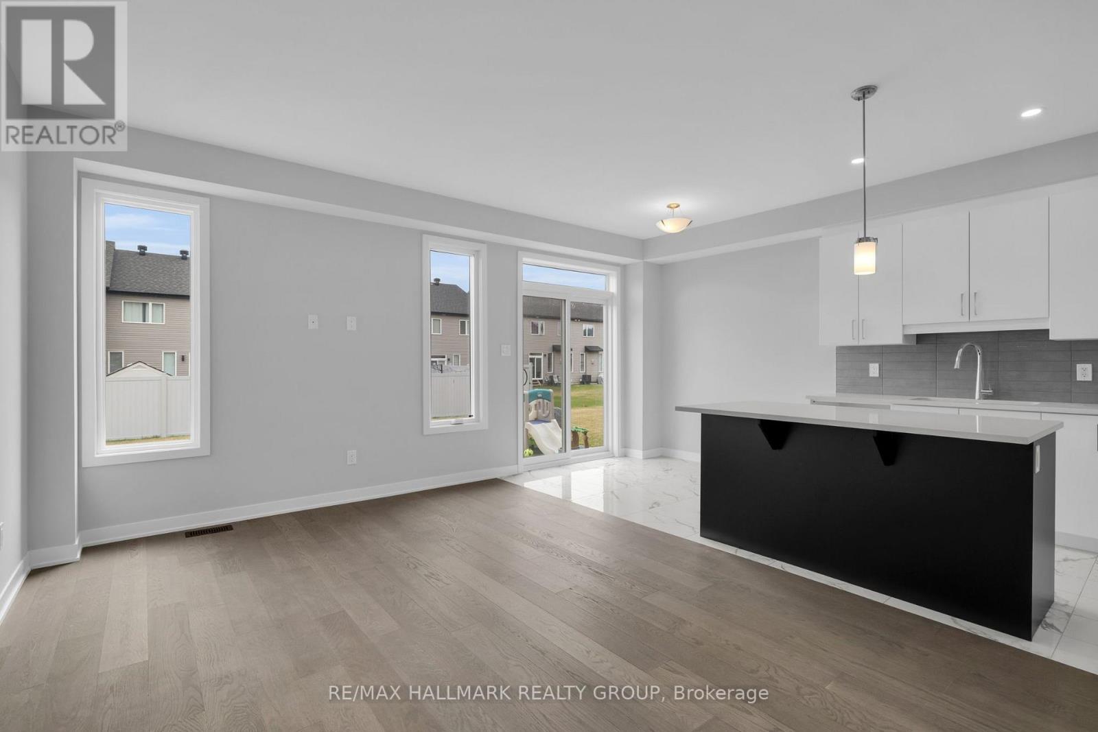3 Bed, 3 Bath House for Sale in Ottawa – 1940 HAWKER PRIVATE, Ottawa – MLS# X13124880 - Image 7