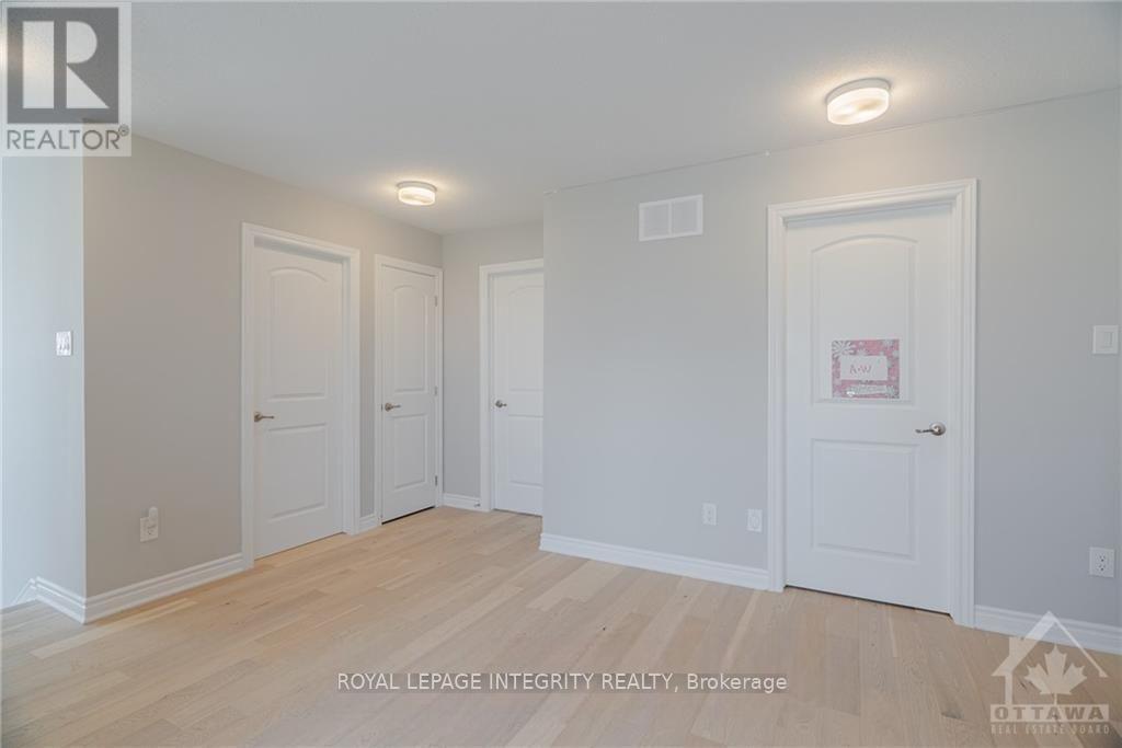 3 Bed, 3 Bath House for Rent in Ottawa – 701 BRITTANIC ROAD, Ottawa – MLS# X13124918 - Image 19