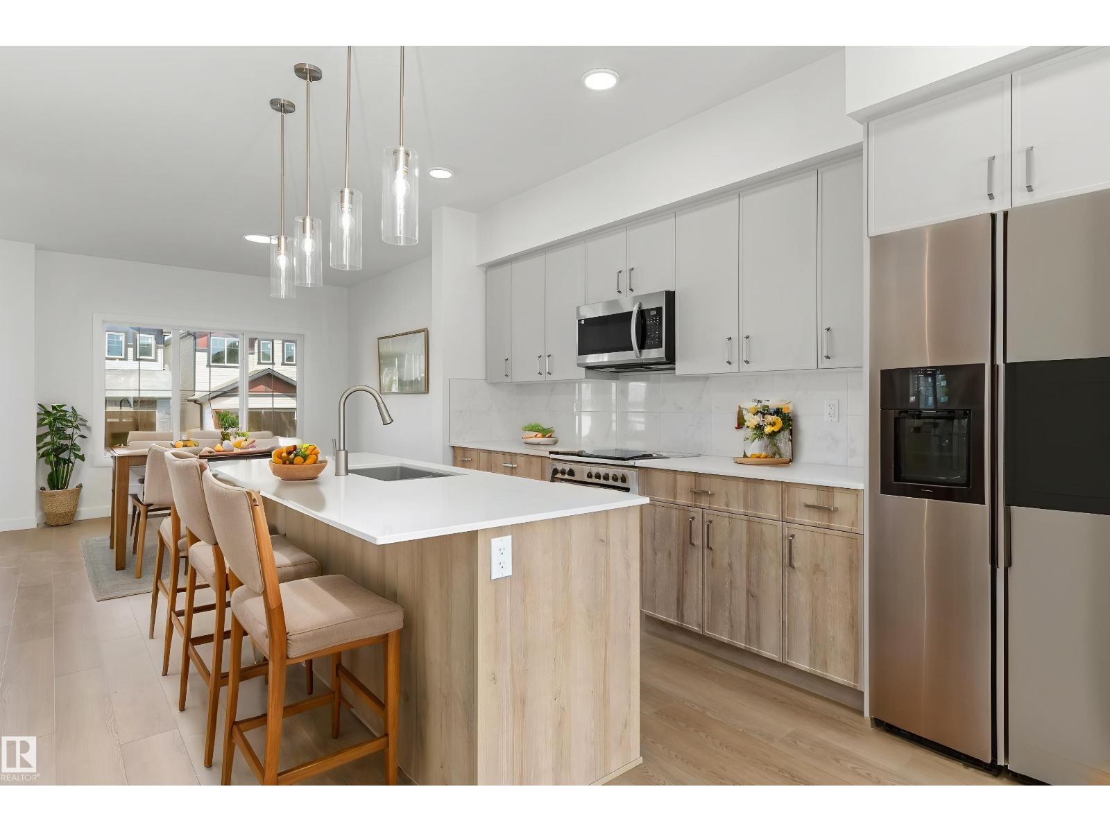 20635 43 AV NW - 16