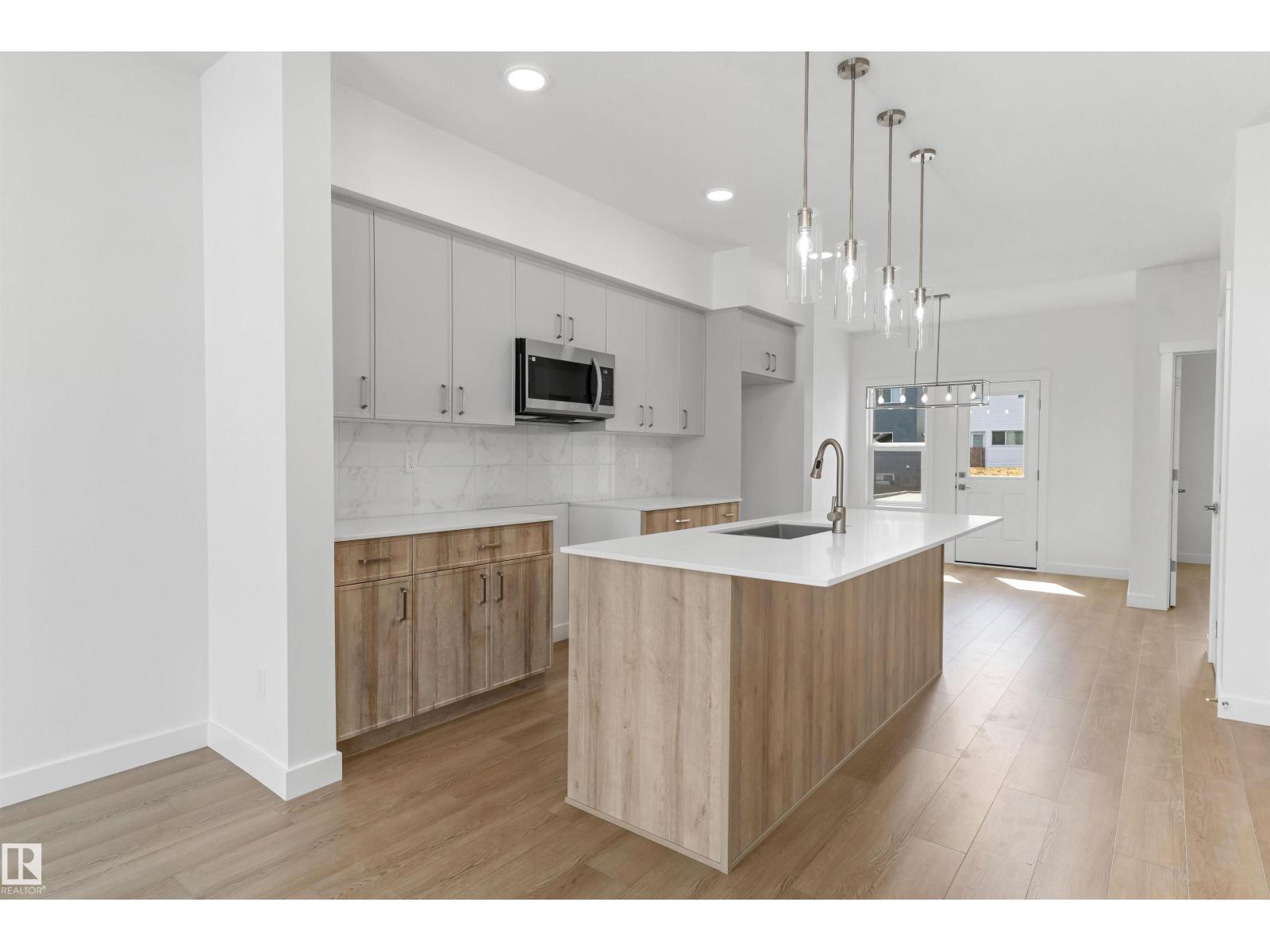 20635 43 AV NW - 17