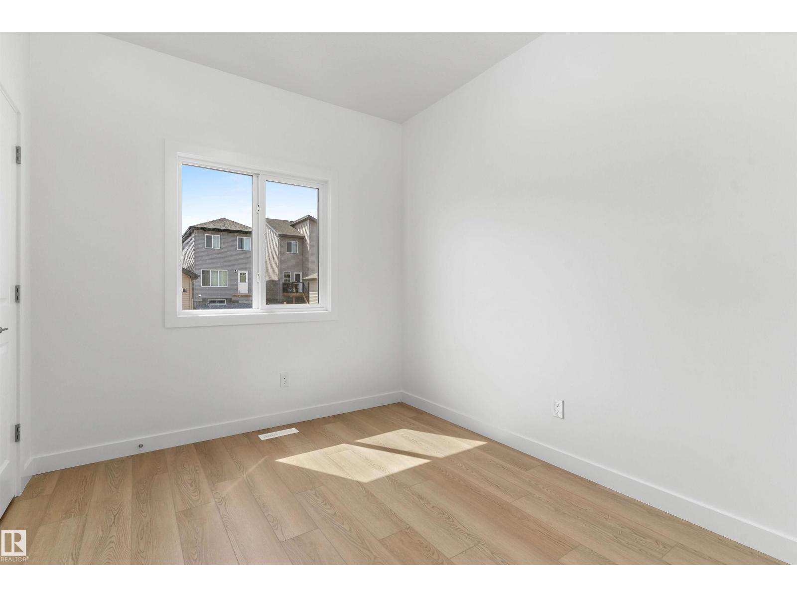20635 43 AV NW - 8