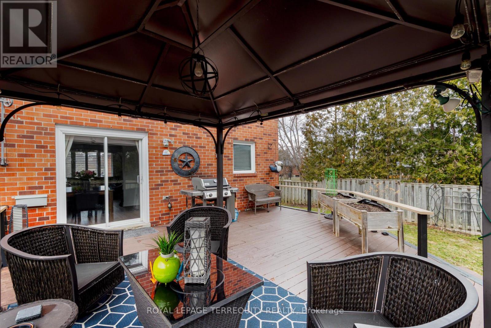 630 SULTANA SQUARE - 38
