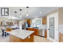 4737 Sussnee Road, 100 Mile House, BC V0K2Z0 Photo 12