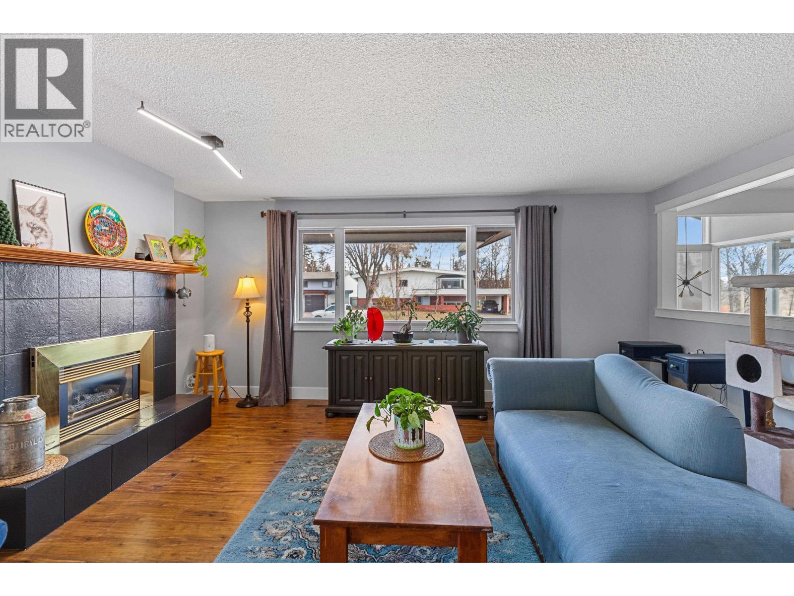 1957 HARPER DRIVE - 13