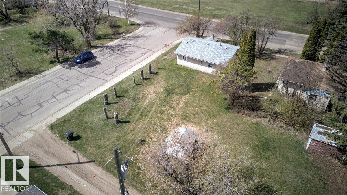 4803 51 ST — photo 34