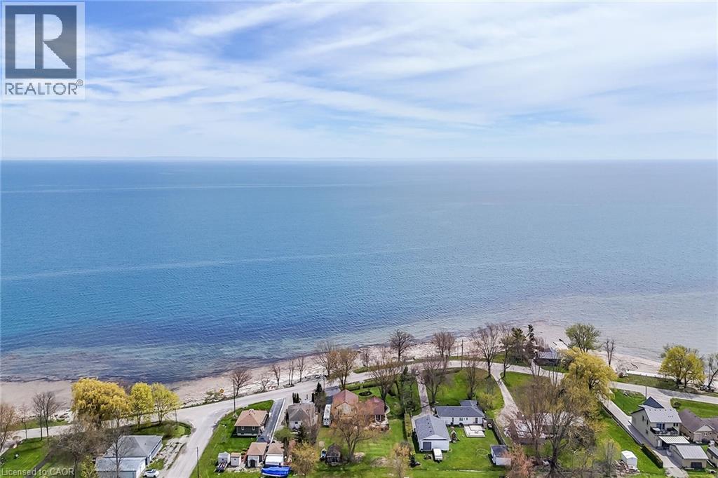 2785 LAKESHORE Road - 5