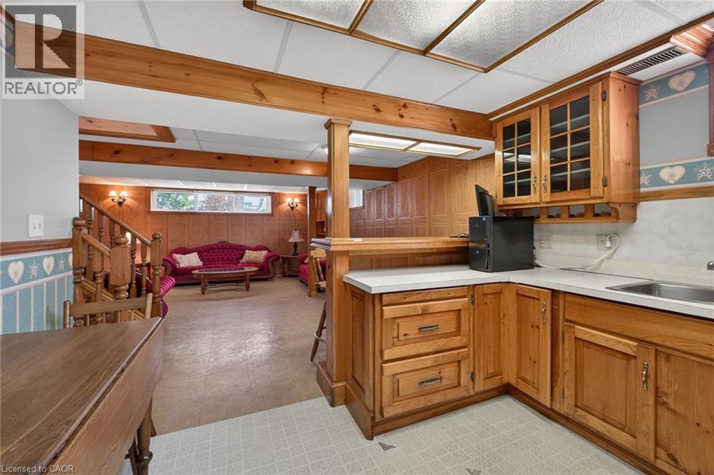2785 LAKESHORE Road - 37