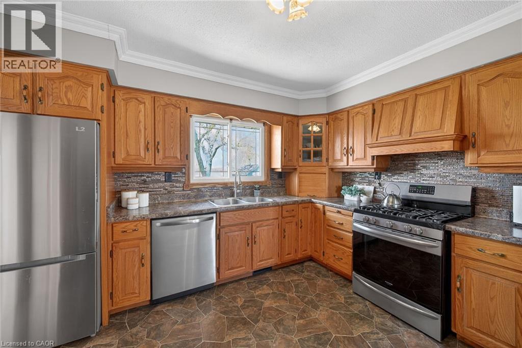 2785 LAKESHORE Road - 16