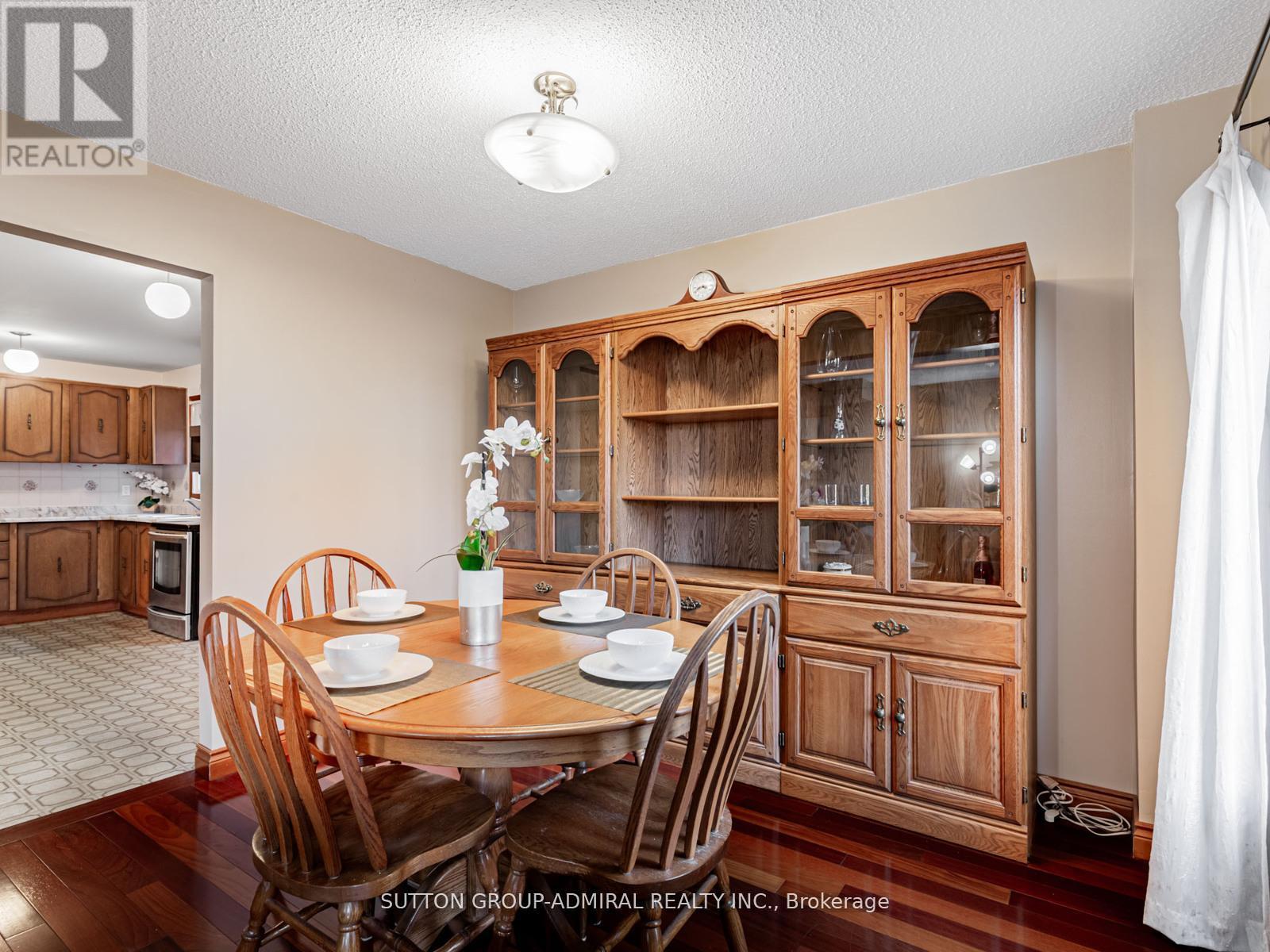 80 BOB O'LINK AVENUE - 11