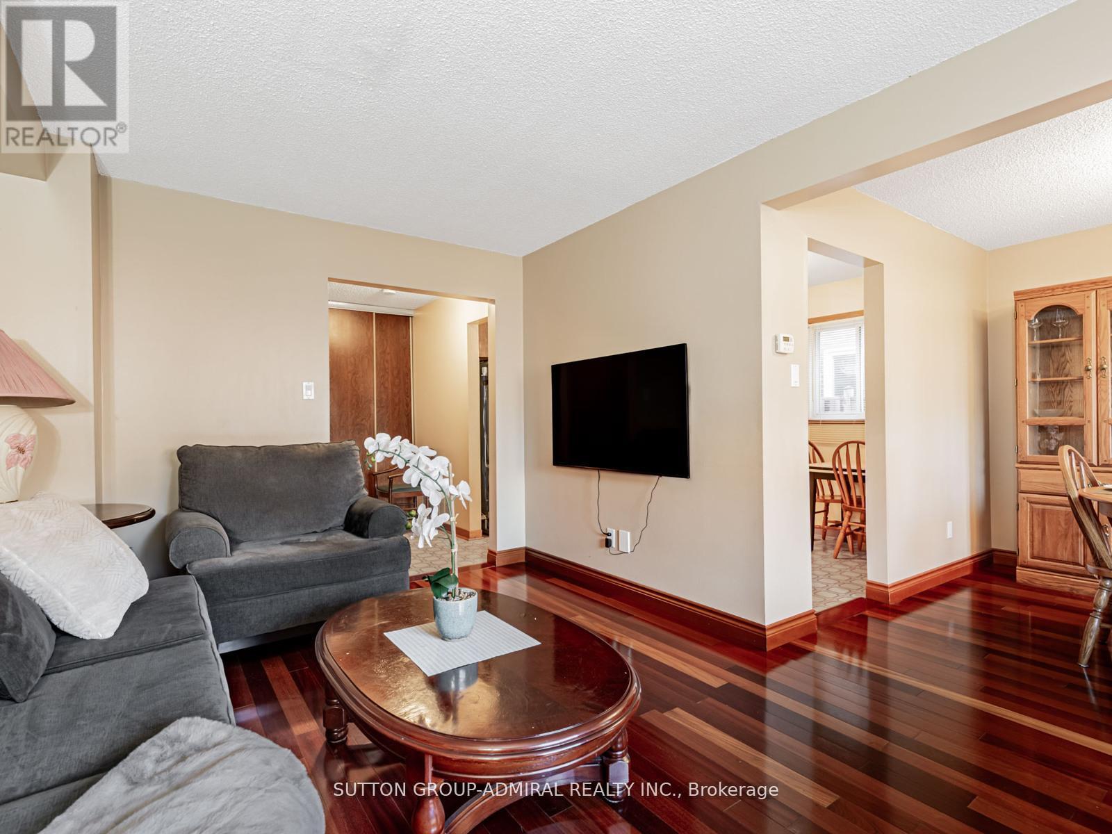 80 BOB O'LINK AVENUE - 13