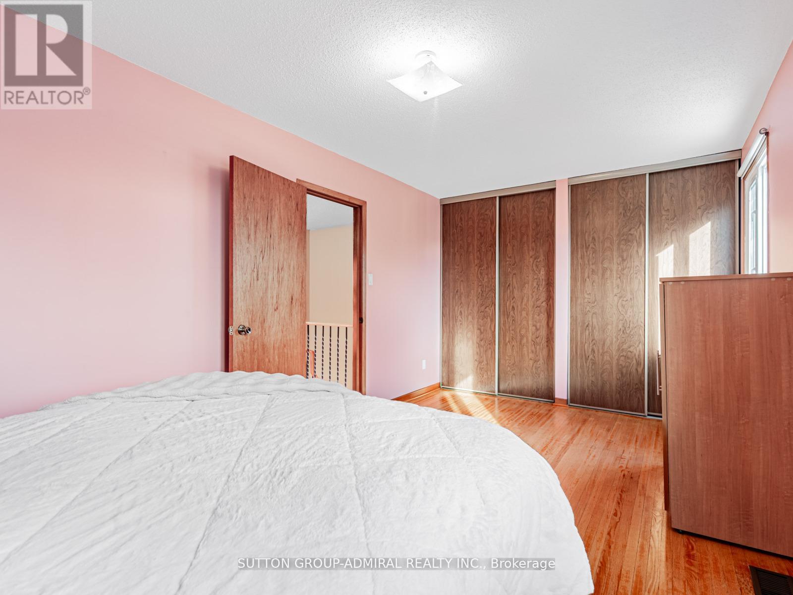 80 BOB O'LINK AVENUE - 19