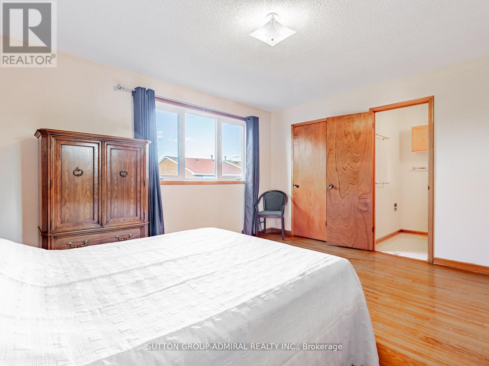 80 BOB O'LINK AVENUE - 23