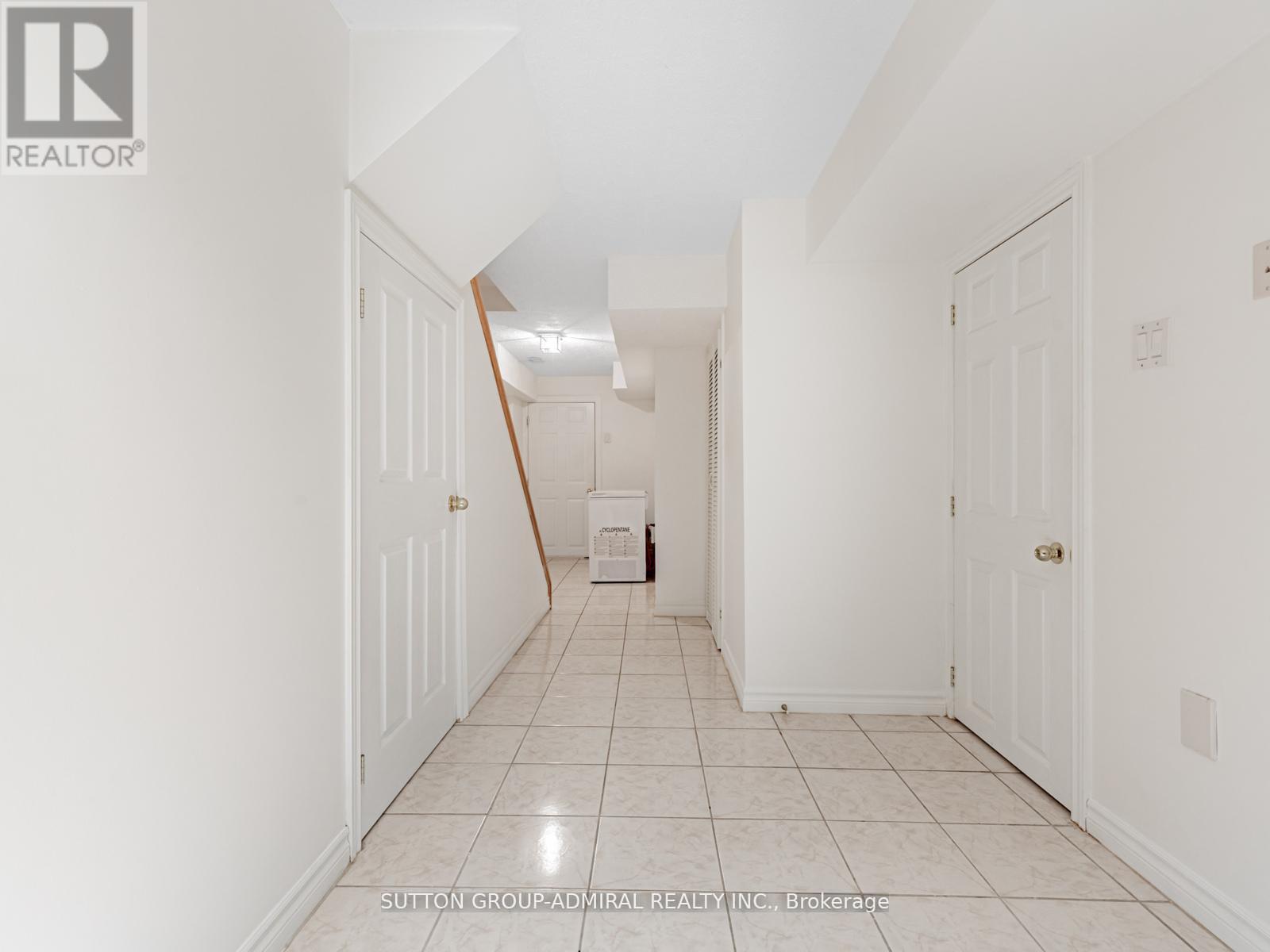 80 BOB O'LINK AVENUE - 25