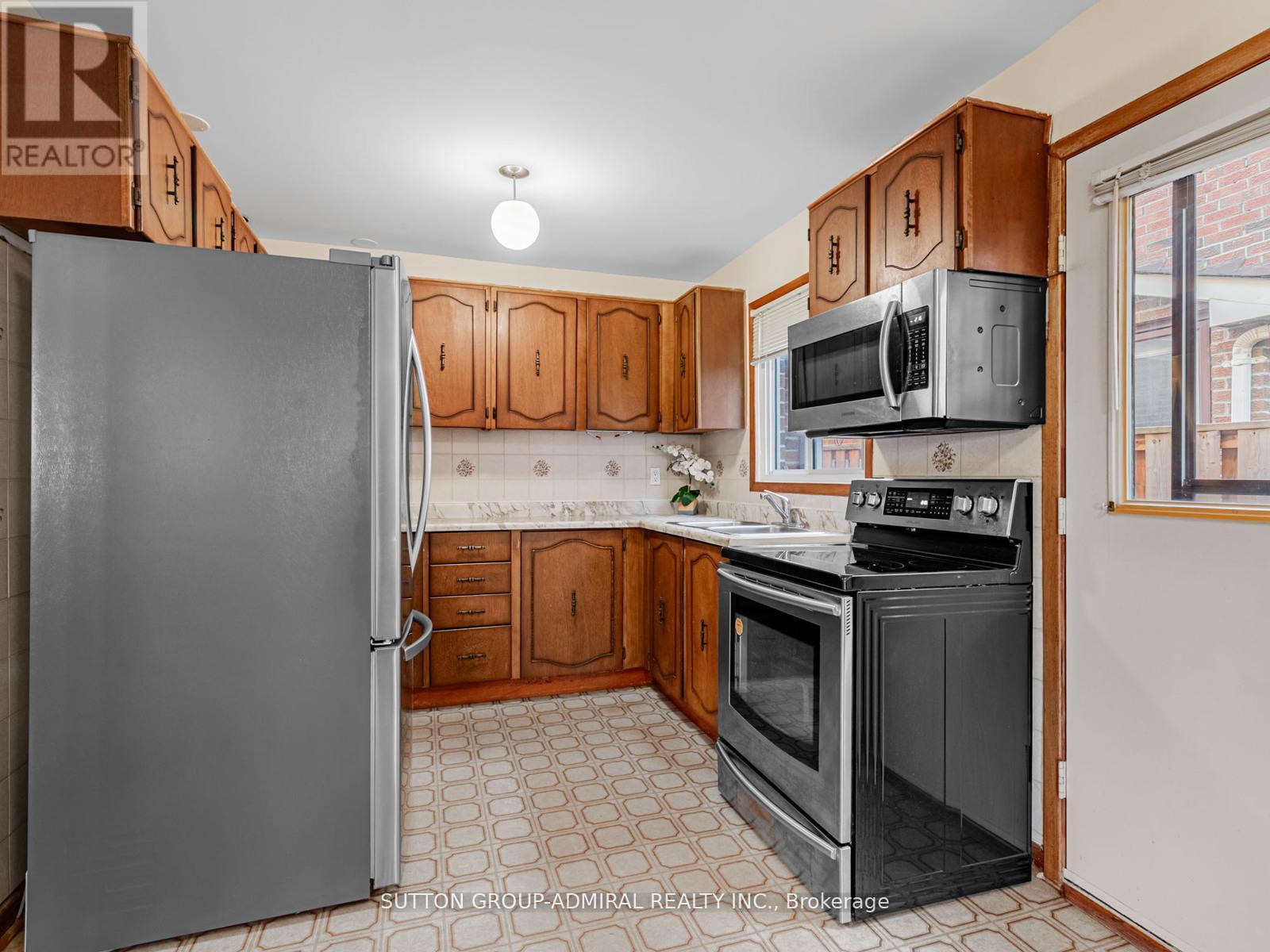 80 BOB O'LINK AVENUE - 8