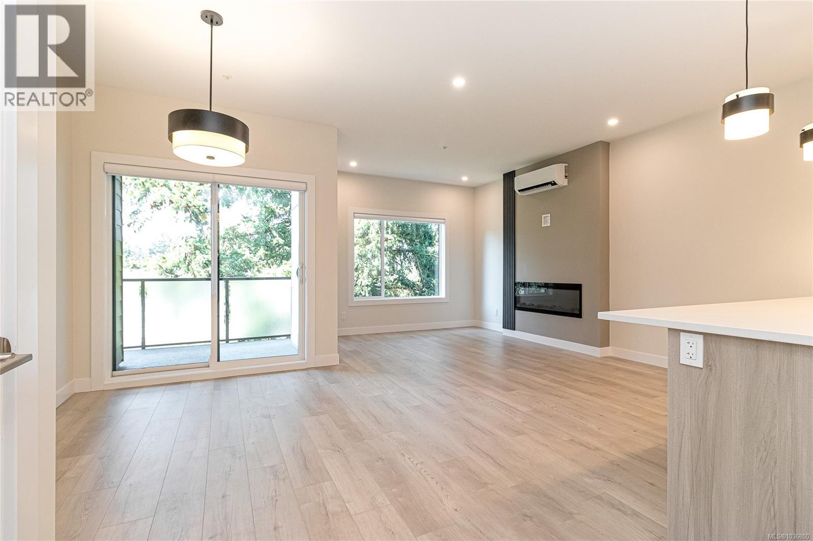 #405 924 Jenkins Ave - 1