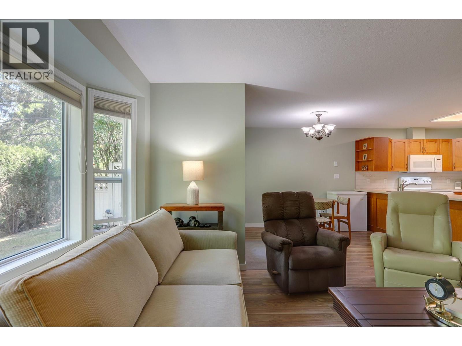 602 Browne Road Unit# 3, Vernon