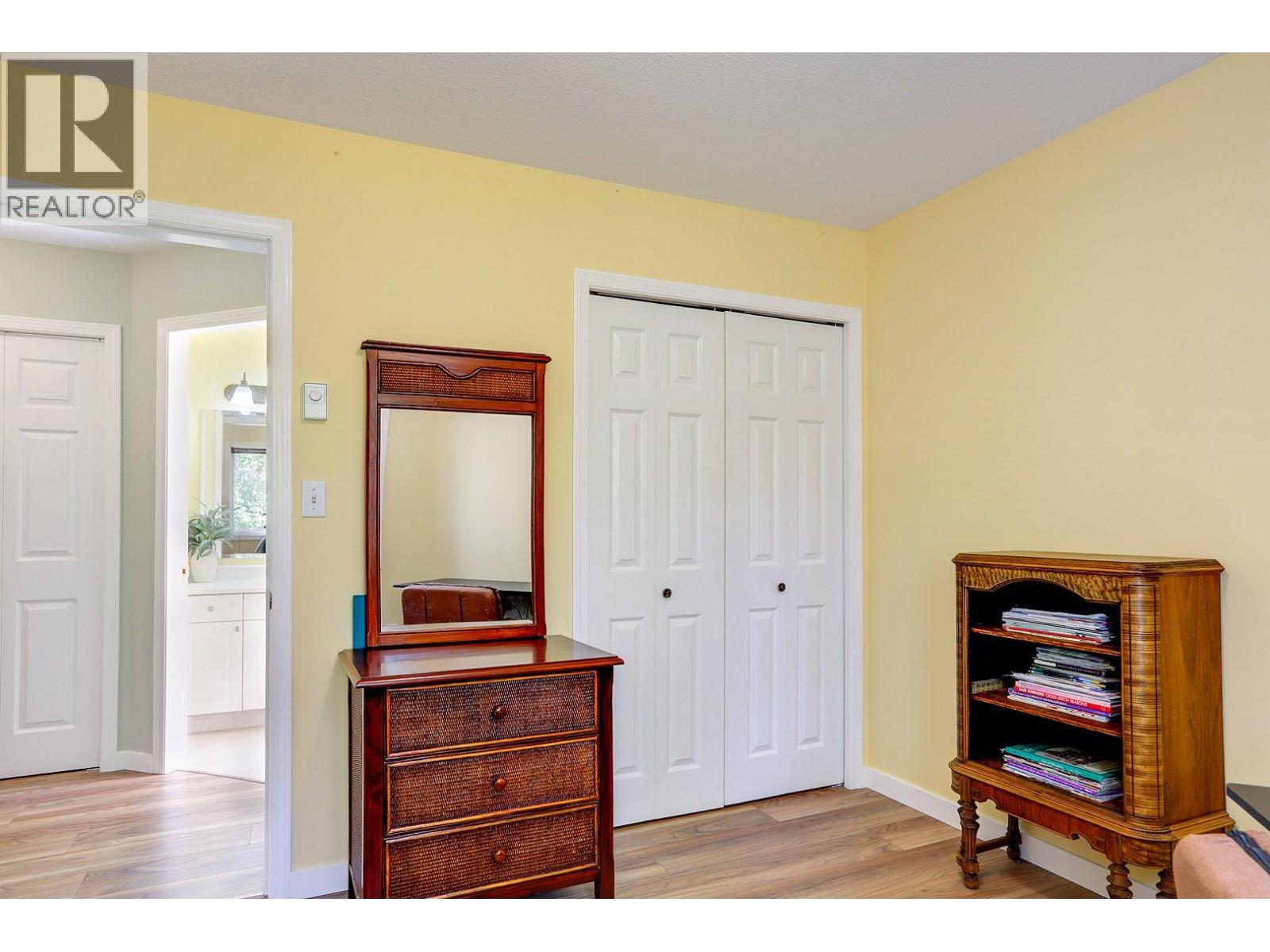 #3 602 Browne Road - 31