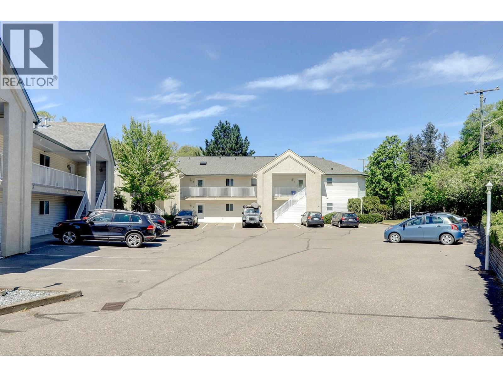 602 Browne Road Unit# 3, Vernon
