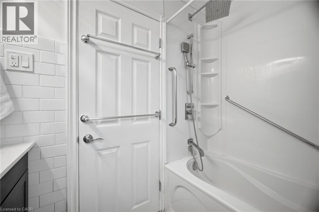 1376 ROYAL Drive - 31