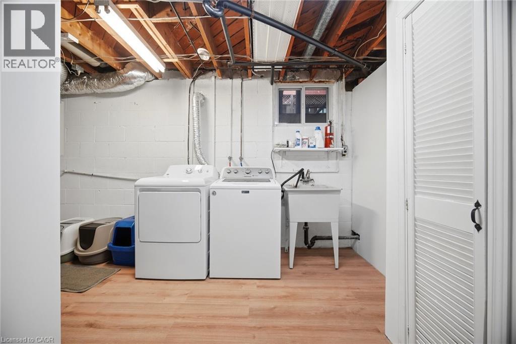 1376 ROYAL Drive - 42