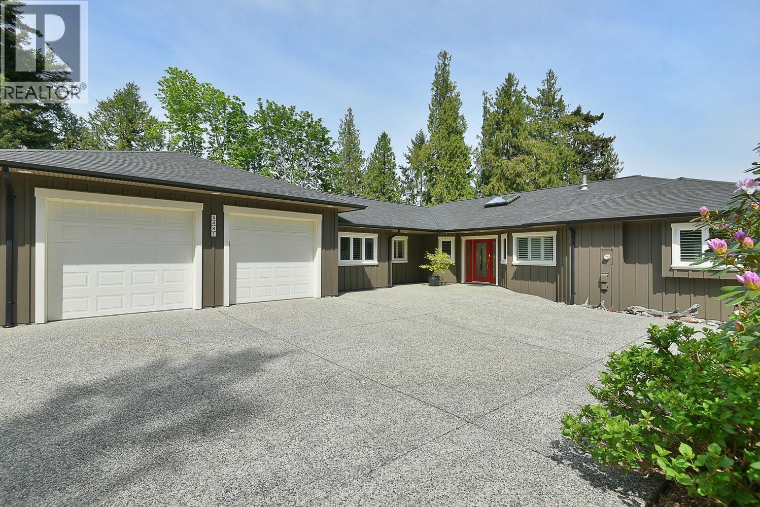 5481 EUREKA ROAD, Halfmoon Bay