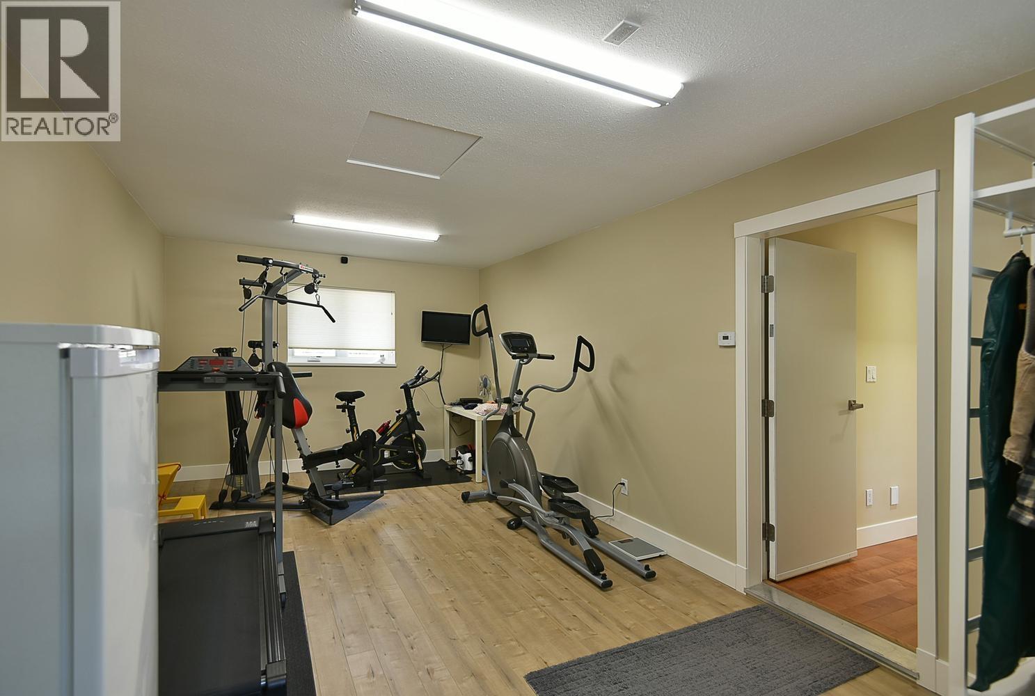 5481 EUREKA ROAD, Halfmoon Bay