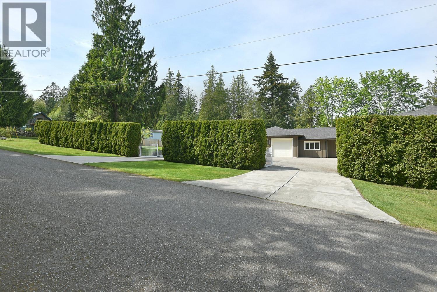 5481 EUREKA ROAD, Halfmoon Bay