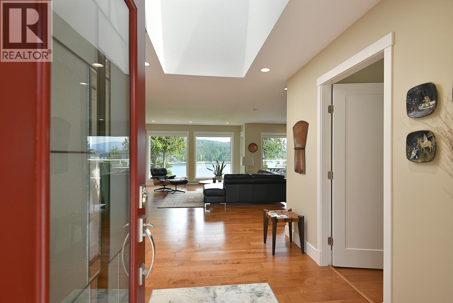 5481 EUREKA ROAD, Halfmoon Bay