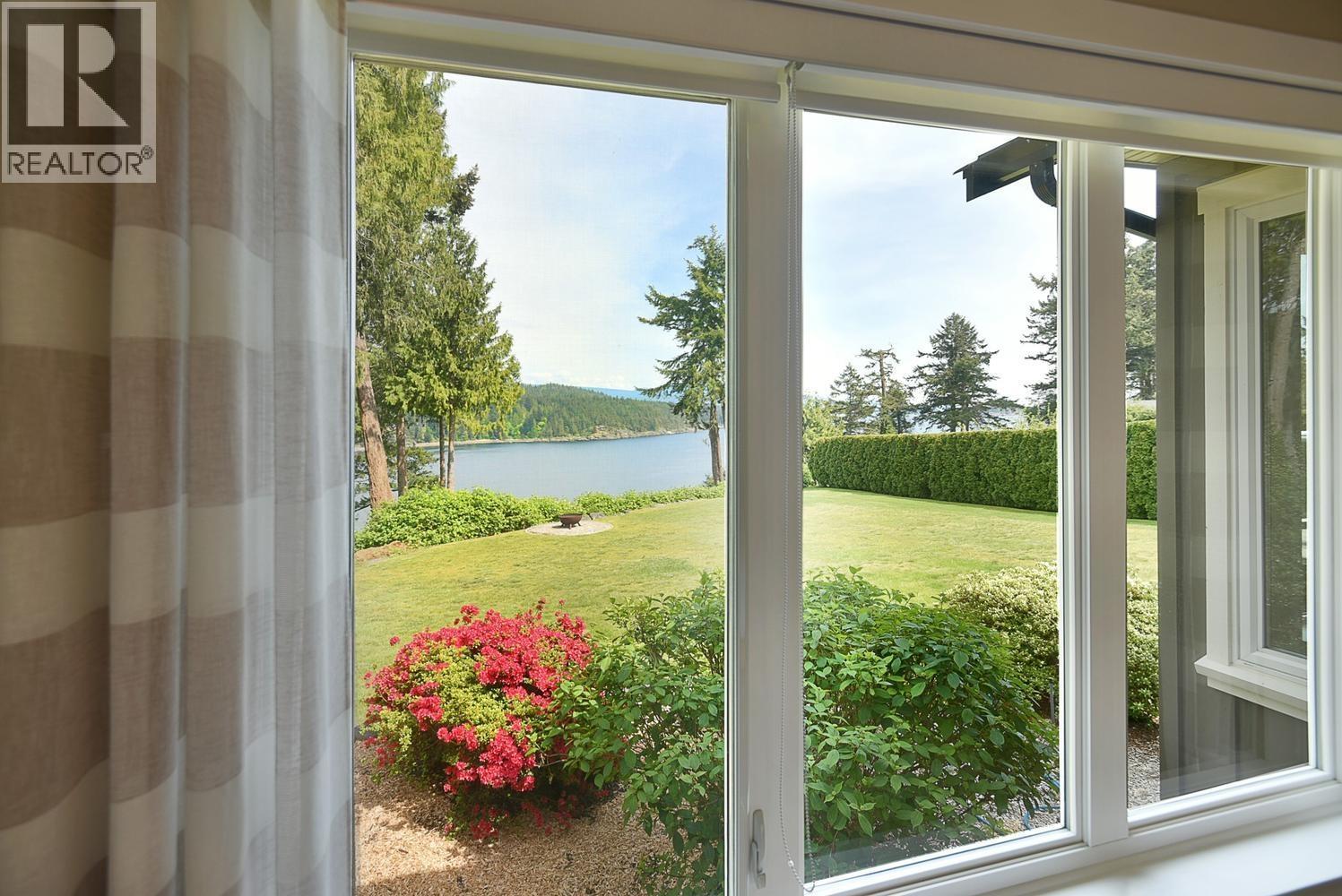 5481 EUREKA ROAD, Halfmoon Bay