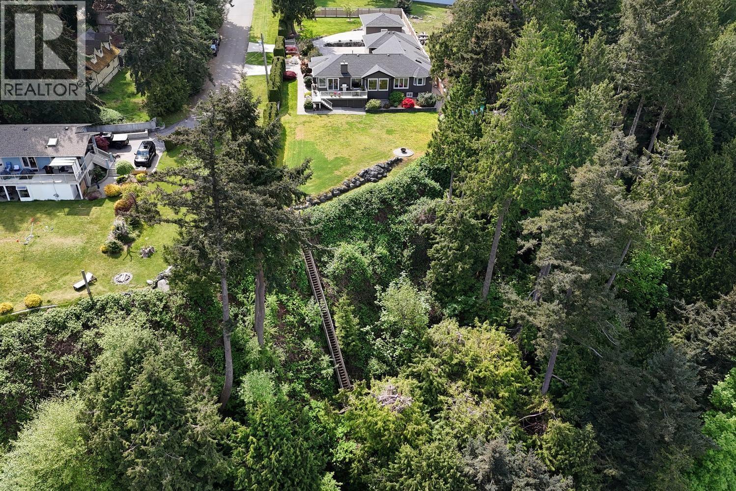 5481 EUREKA ROAD, Halfmoon Bay