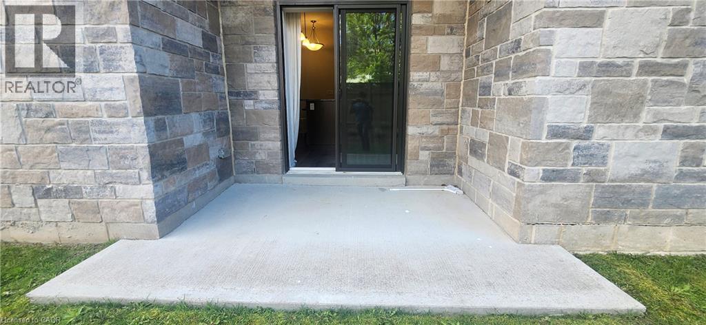 778 LAURELWOOD Drive Unit# 102, Waterloo, Ontario, N2V0G3 — Photo 2