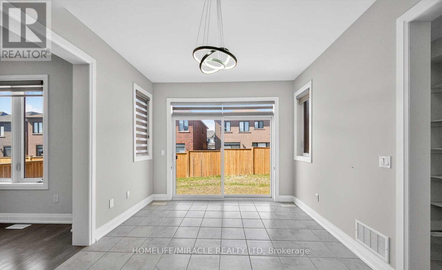 1032 EDINBURGH DRIVE - 21