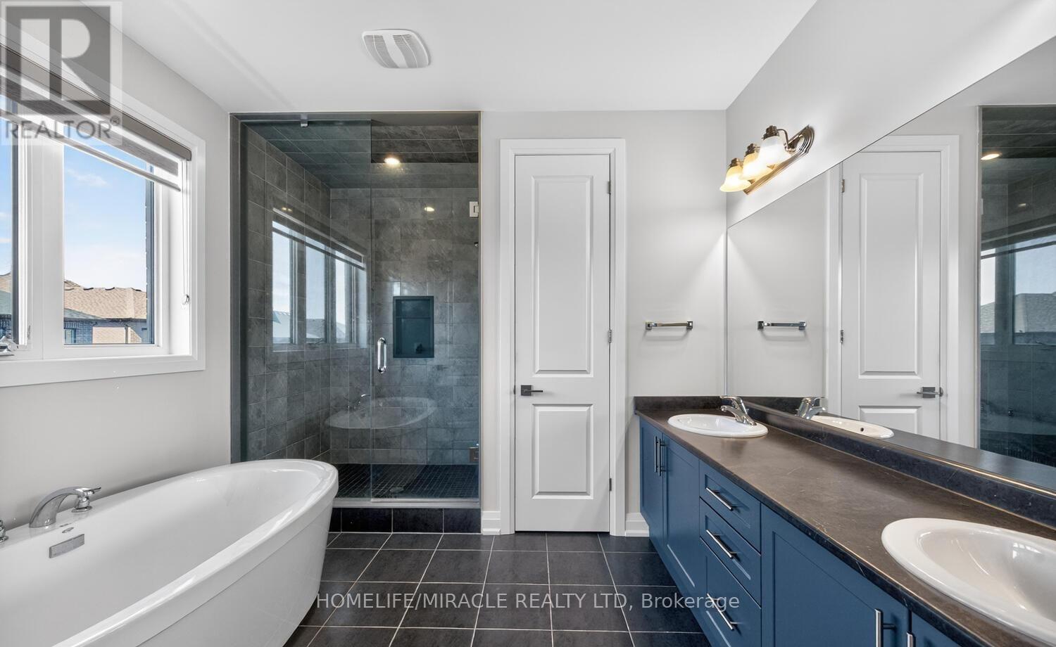 1032 EDINBURGH DRIVE - 30