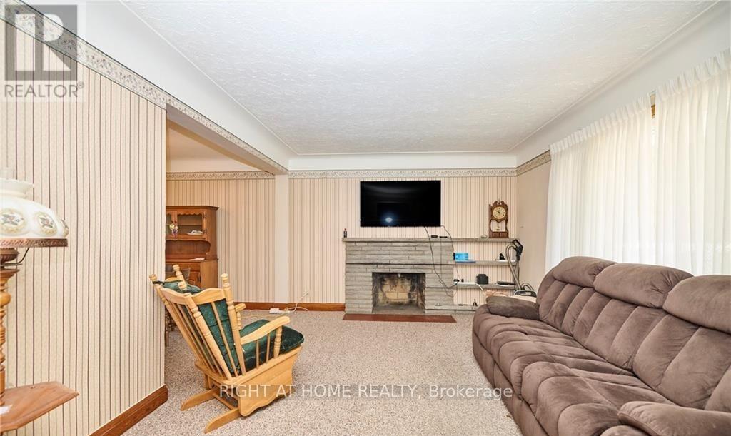 6357 DORCHESTER ROAD - 4
