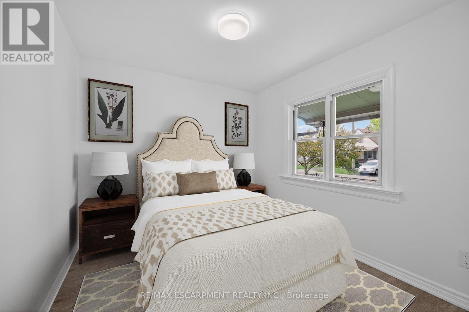 584 WATERLOO STREET - 12
