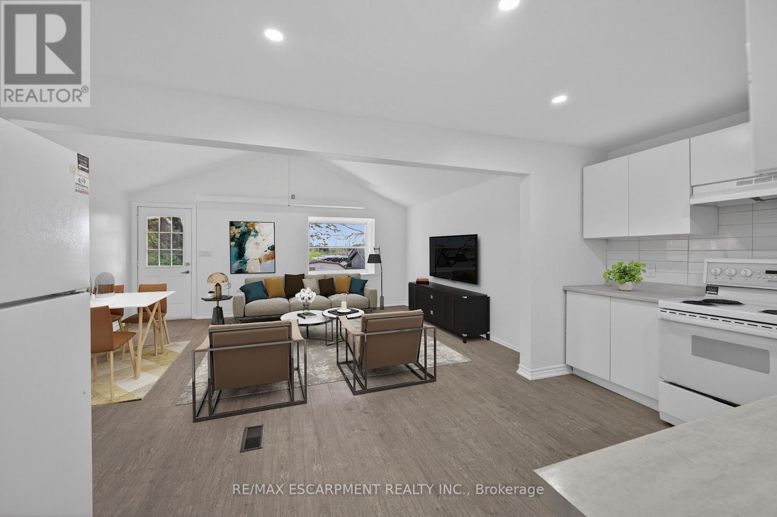 584 WATERLOO STREET - 26
