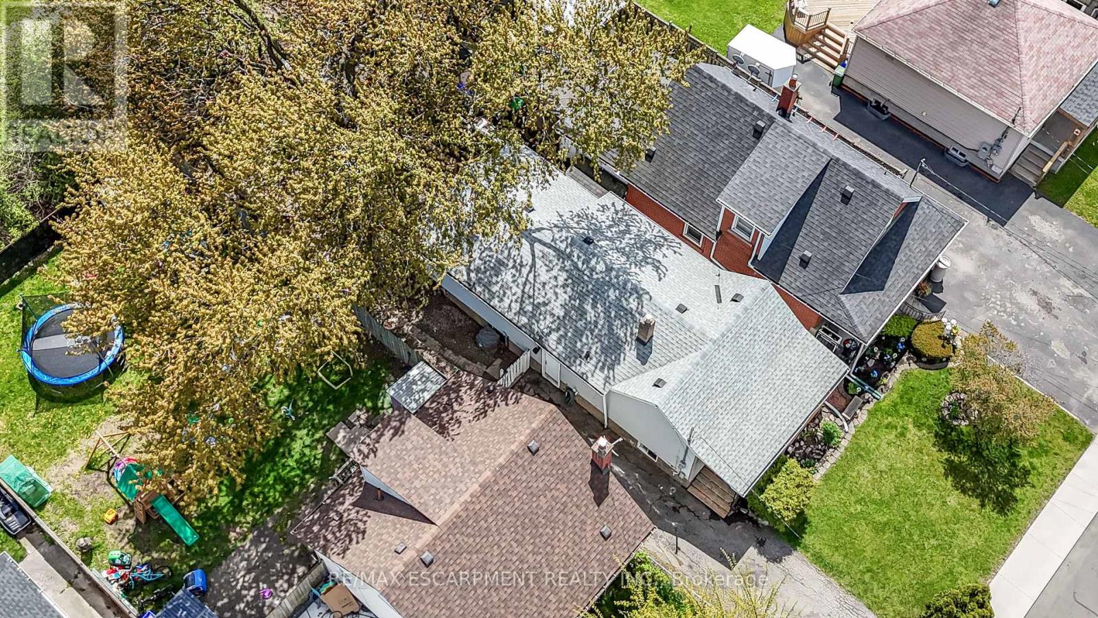 584 WATERLOO STREET - 49