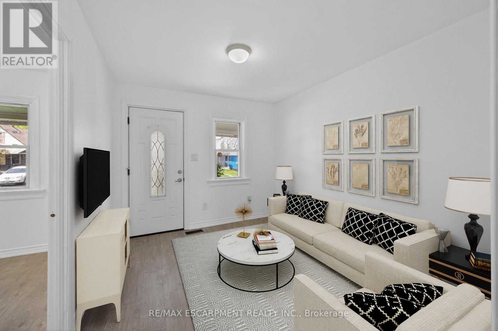 584 WATERLOO STREET - 6