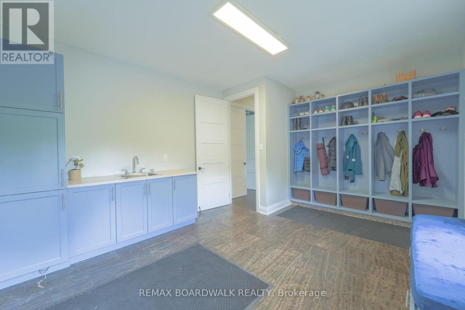 49 SAWGRASS CIRCLE - 30